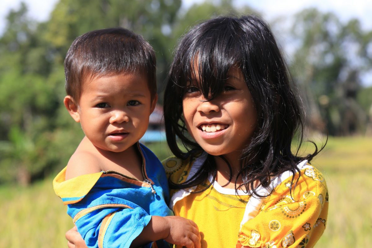 Rantepao, bienvenu en pays Toraja, ici on fait dans la boucherie et la charpente.